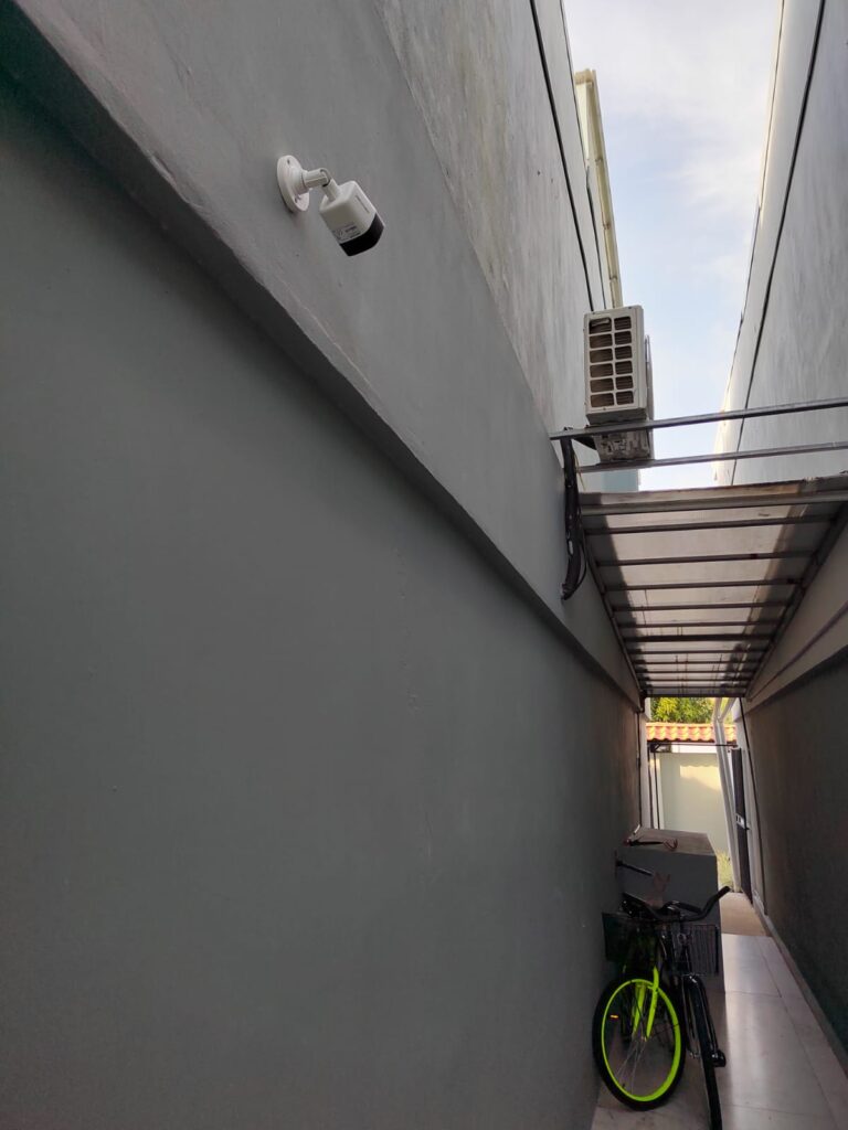 outdoor security camera installation in jaco costa rica